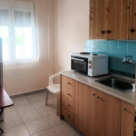 Aparthotel Irini