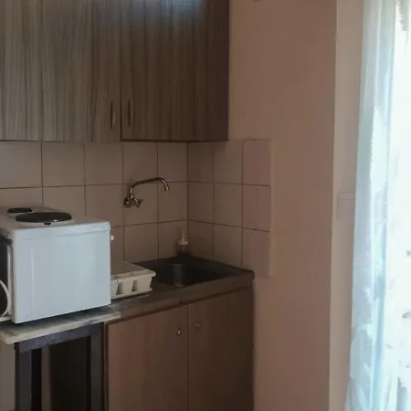 Irini Aparthotel